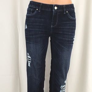 WHBM Straight Crop ( distressed )size 00 ( NWOT )